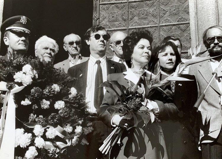 FOTOGALERIE: Americká velvyslankyně Shirley Temple Black při návštěvě Klatov v květnu 1990