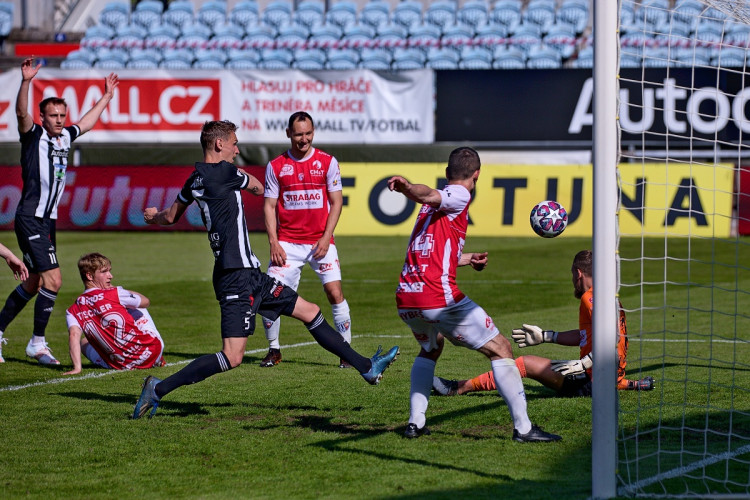 Druhá výhra v řadě. Dynamo oslavilo návrat diváků na Střelecký ostrov vítězstvím 2:0