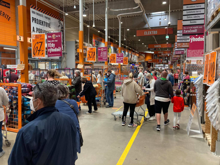 Hornbach v Hradci Králové