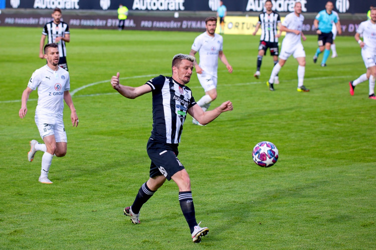 FOTOGALERIE: Velké loučení a těsná porážka. Dynamo v emotivním utkání podlehlo Slovácku