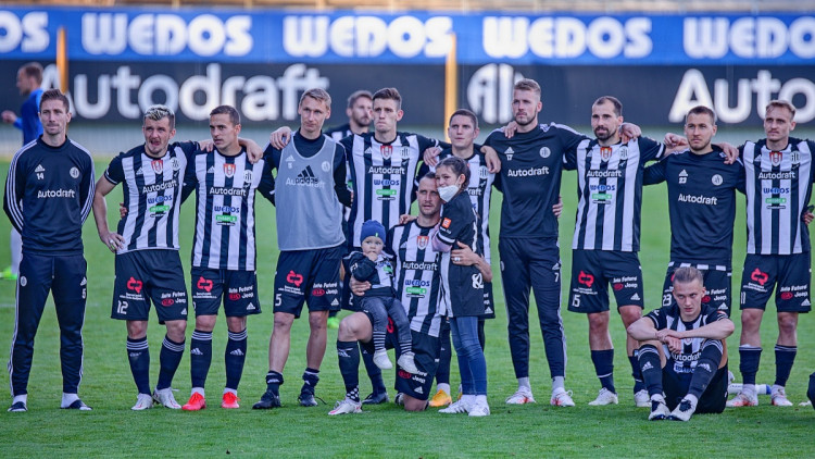 FOTOGALERIE: Velké loučení a těsná porážka. Dynamo v emotivním utkání podlehlo Slovácku