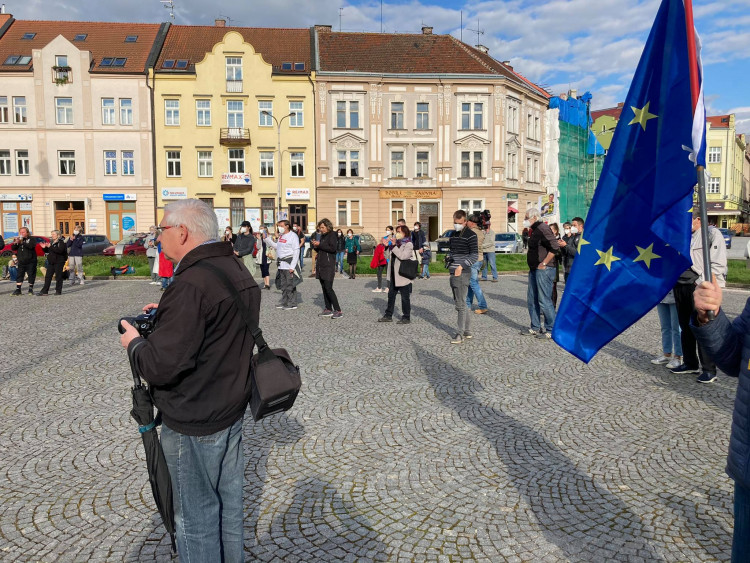 Demonstrace za nezávislost justice v Hradci Králové