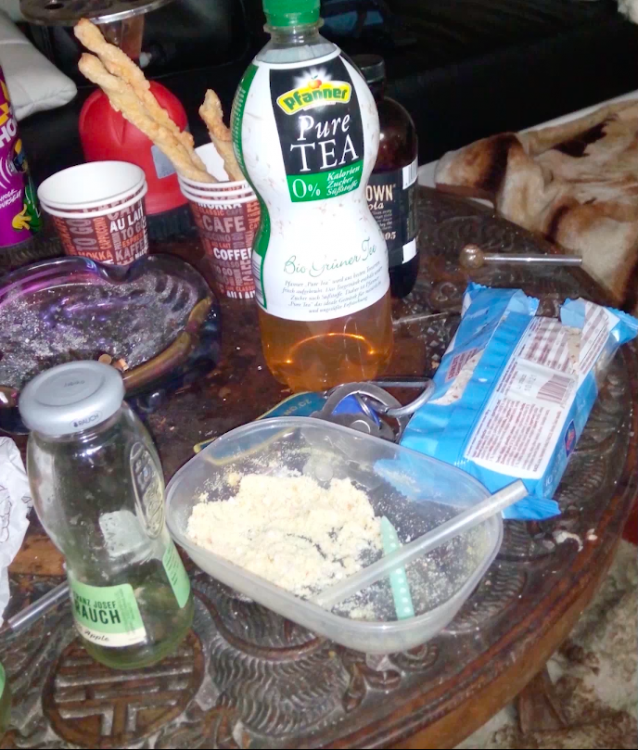 Policie zadržela skupinu dealerů. Výrobou a prodejem pervitinu si přišli na 60 milionů