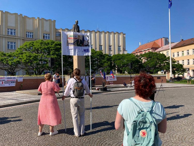 Demonstrace za nezávislost justice v Hradci Králové (8.6.2021)
