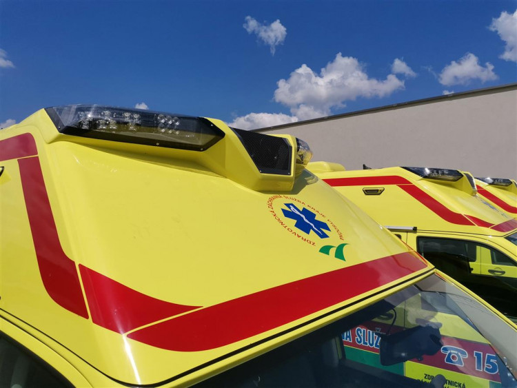 Krajští záchranáři mají osm nových sanitek