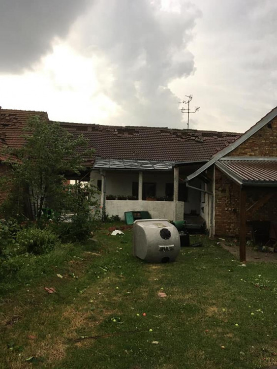 Apokalypsa. Jižní Morava zažila tornádo, některé obce jsou zničené