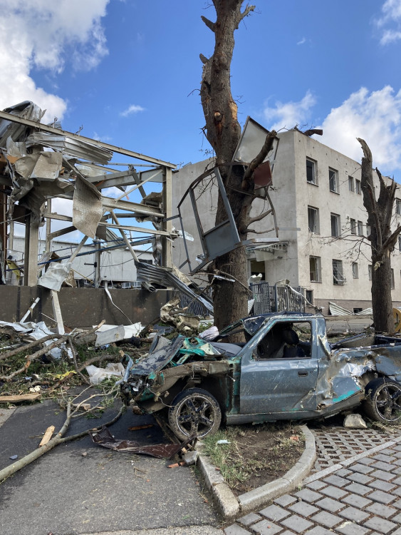 Následky řádění tornáda na Břeclavsku a Hodonínsku