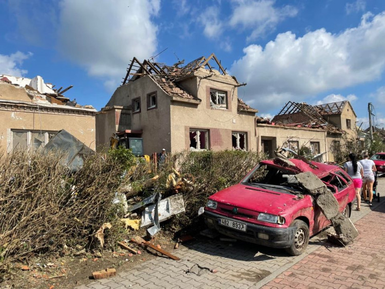 Následky řádění tornáda na Břeclavsku a Hodonínsku