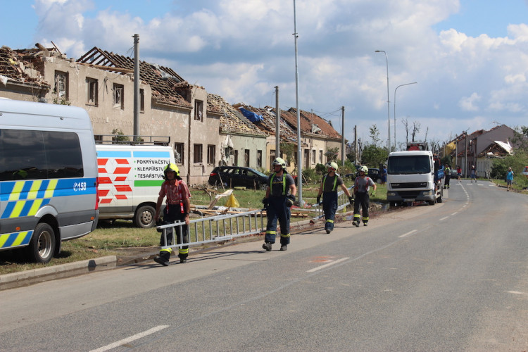 Následky řádění tornáda na Břeclavsku a Hodonínsku
