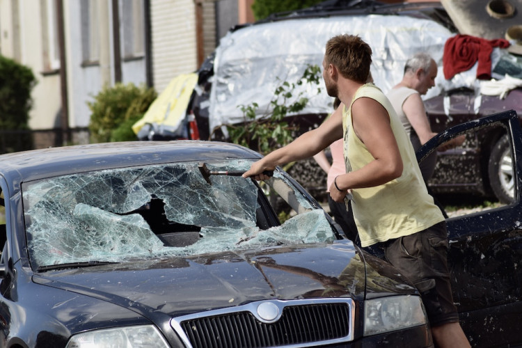 Následky řádění tornáda na Břeclavsku a Hodonínsku