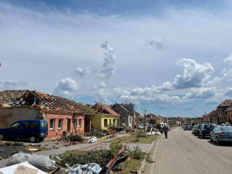 Následky řádění tornáda na Břeclavsku a Hodonínsku