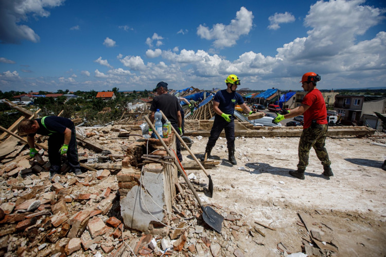 První víkend hradeckých hasičů na jižní Moravě