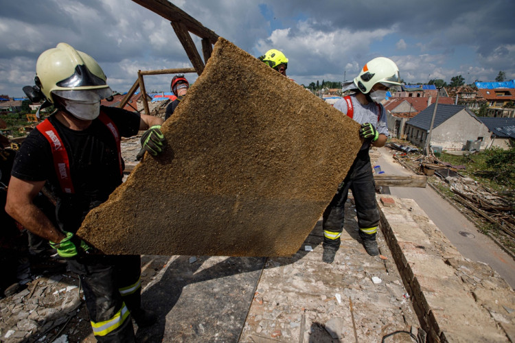 První víkend hradeckých hasičů na jižní Moravě