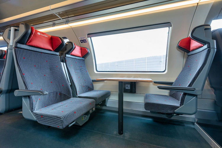 FOTOGALERIE: Nová souprava ze Škody Transportation