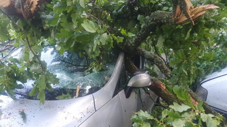 Přes Budějce se prohnala silná bouře