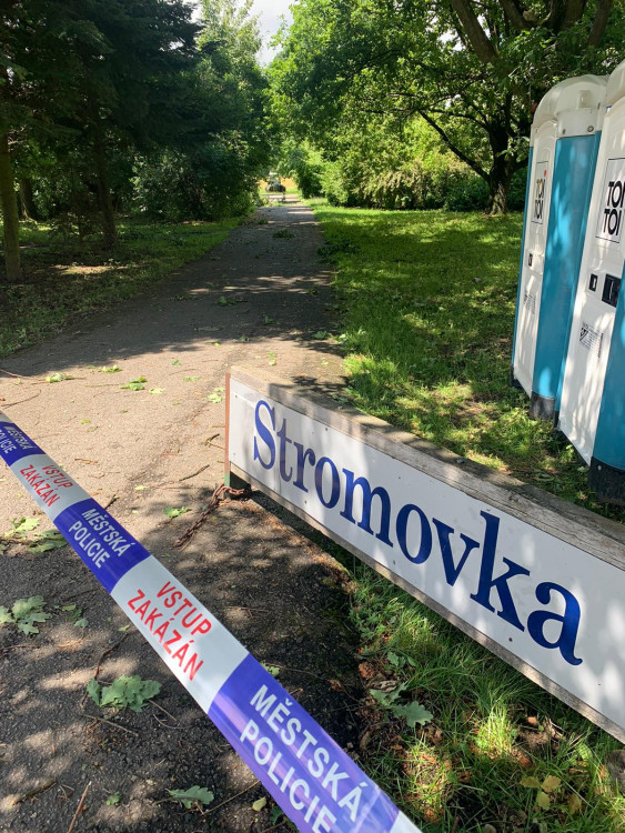 Přes Budějce se prohnala silná bouře