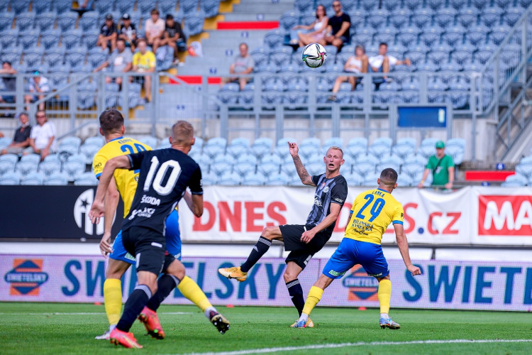 Úvod na jedničku. Dynamo porazilo Teplice