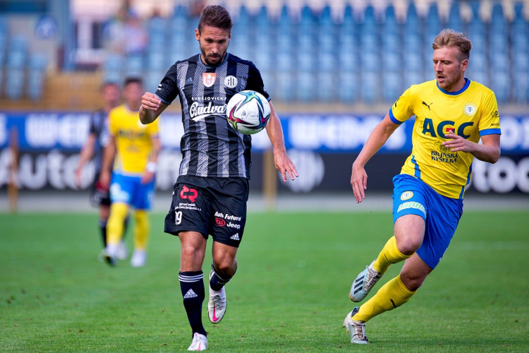 Úvod na jedničku. Dynamo porazilo Teplice