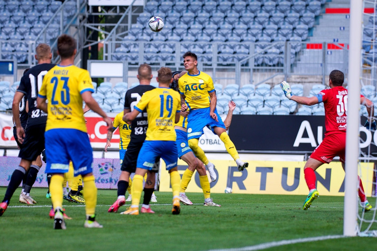 Úvod na jedničku. Dynamo porazilo Teplice