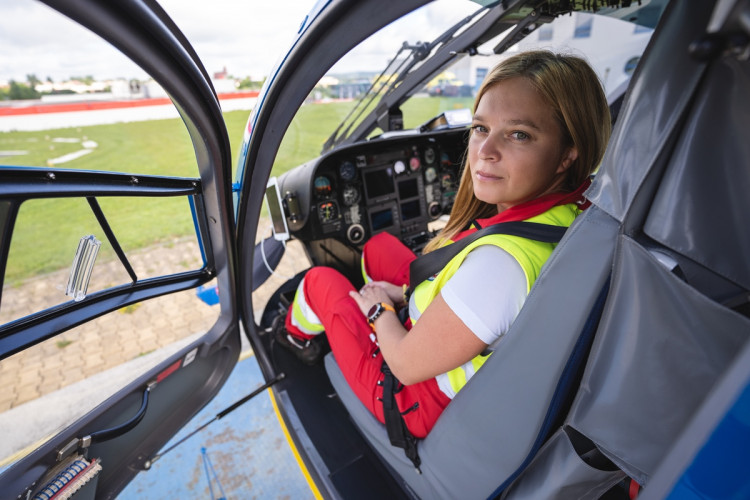 (NE)OBYČEJNÍ: Jako matce se mi u dětí zasahuje mnohem hůř, říká letecká záchranářka Jiřina Petrová