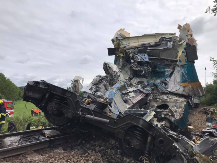 FOTOGALERIE: Srážka dvou vlaků na Domažlicku