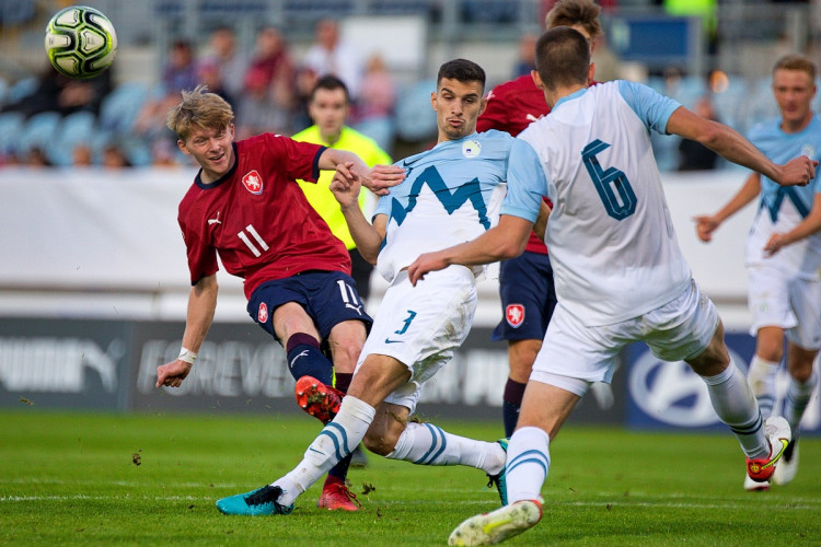 Lvíčata porazila Slovinsko a připsala si první výhru v kvalifikaci o mistrovství Evropy. 