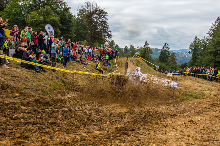 Závody traktorů v Bozkově