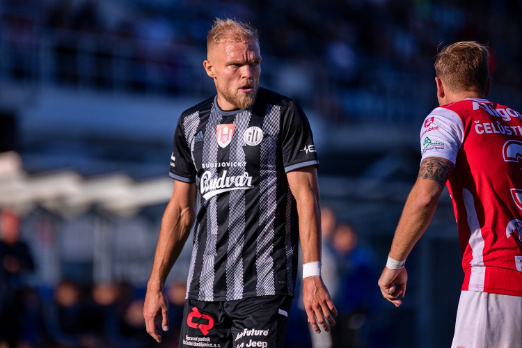 Dynamo po dalším comebacku udolalo Pardubice