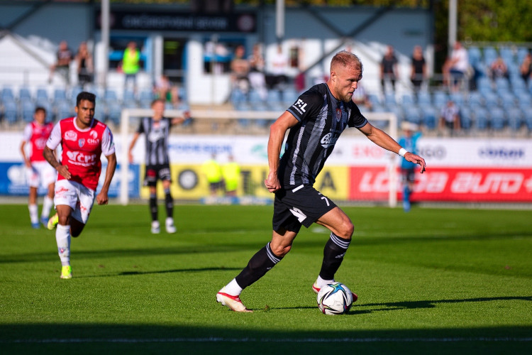 Dynamo po dalším comebacku udolalo Pardubice