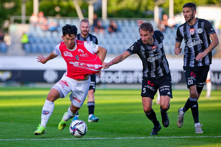 Dynamo po dalším comebacku udolalo Pardubice