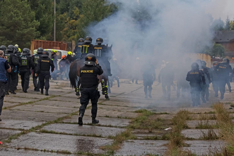FOTOGALERIE: Společný výcvik českých a německých policistů