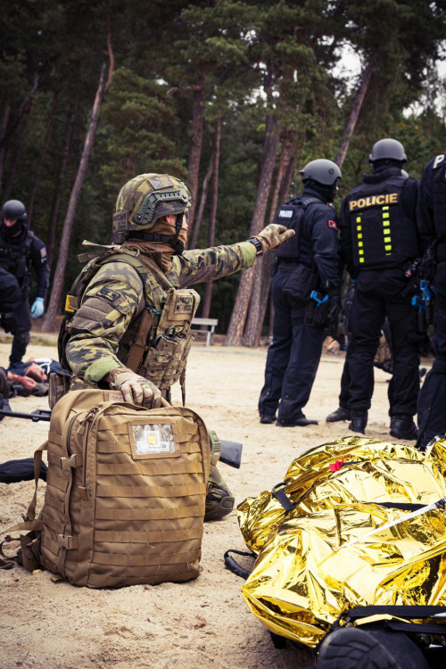 FOTOGALERIE: Zásah proti střelci, policejní cvičení na Ostende