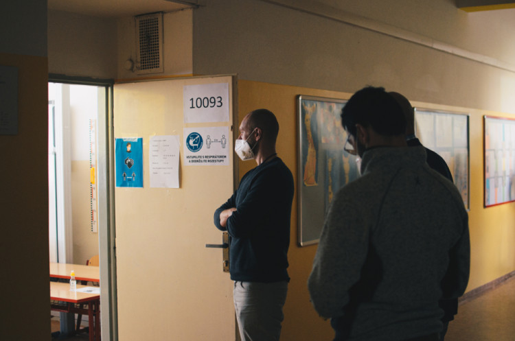 VOLBY 2021: Jak vypadal první volební den?