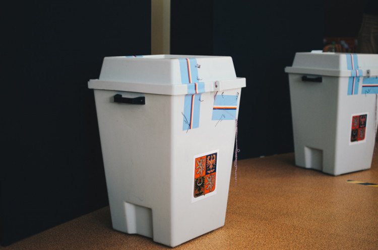 VOLBY 2021: Jak vypadal první volební den?