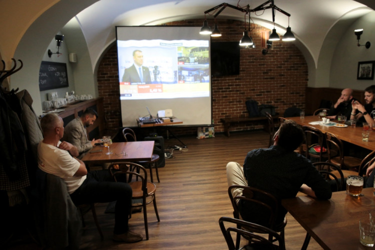 VOLBY 2021: Volební štáby koalice SPOLU a Piráti a Starostové v Olomouci