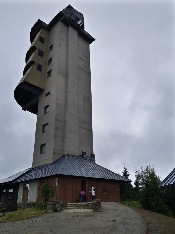 Rozhledna Poledník se otevírá veřejnosti.