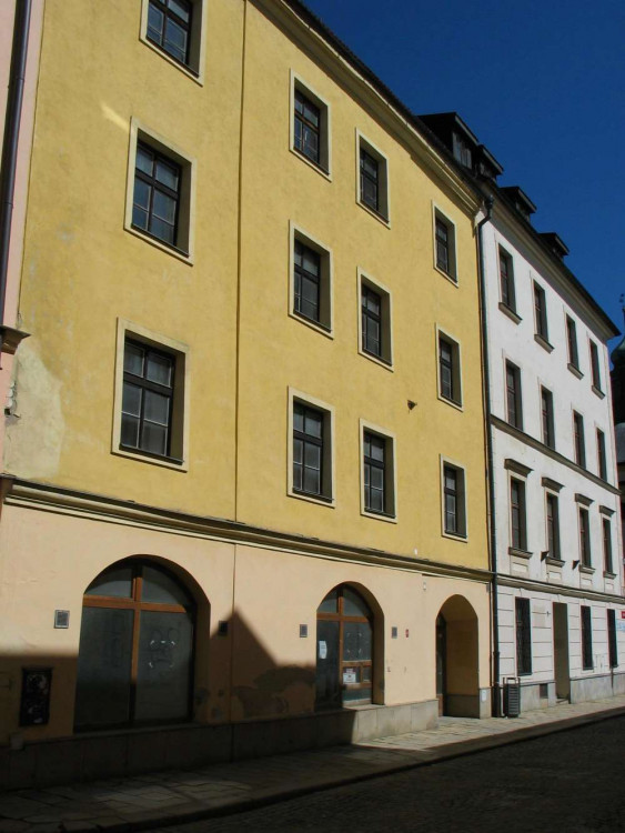 Opuštěný objekt (2015).