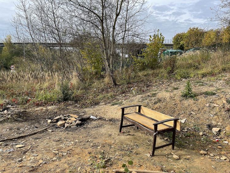 FOTOGALERIE: Squat ve Vejprnické