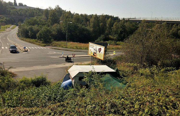 FOTOGALERIE: Squat ve Vejprnické