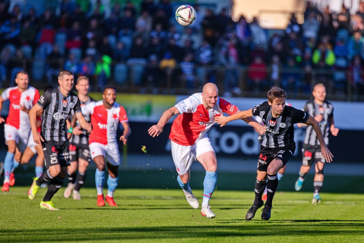Dynamo doma remizovalo se Slavií 2:2.