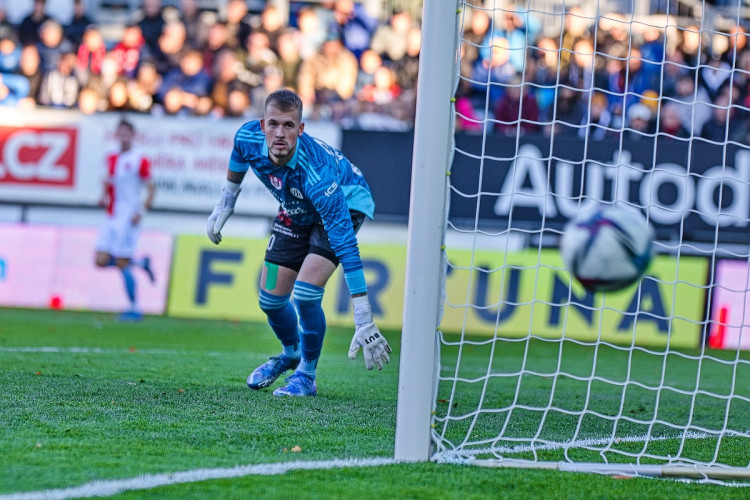 Dynamo doma remizovalo se Slavií 2:2.