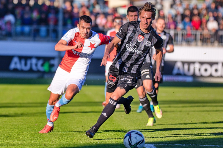 Dynamo doma remizovalo se Slavií 2:2.