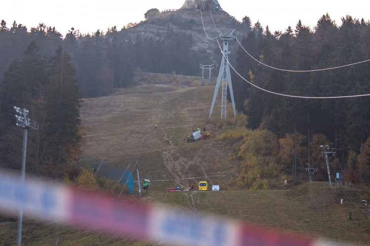 Pád lanovky na Ještědu