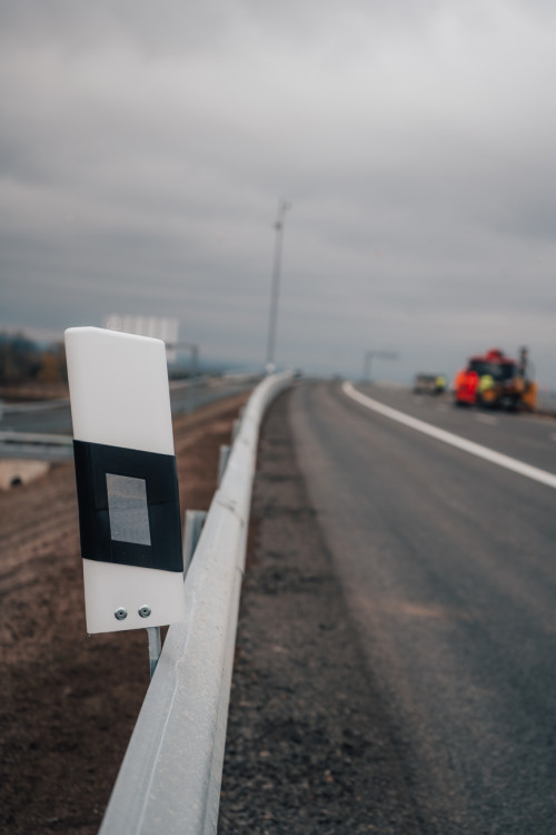 Rozestavěná mimoúrovňová křižovatka dálnice D11 u Hradce Králové | foto: Milan Mařas 