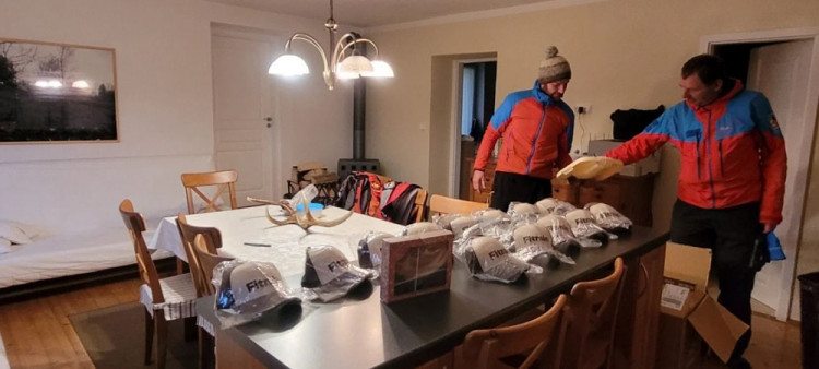 Cvičení kynologů horské služby v Krkonoších