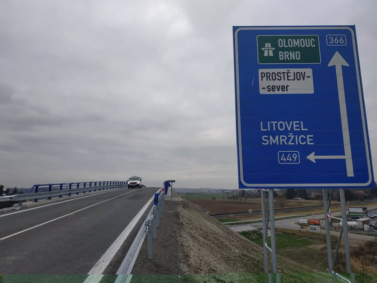 FOTOGALERIE: Severní obchvat Prostějova v provozu
