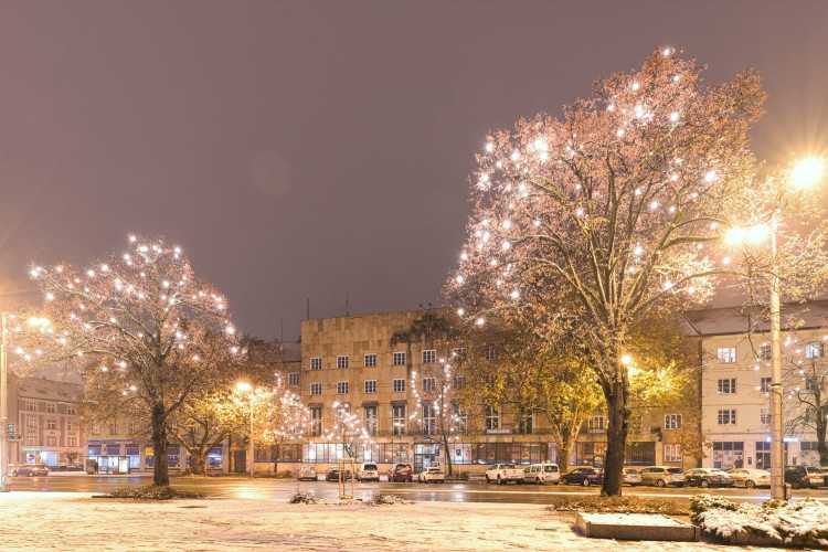 Vánočně osvícený Hradec Králové 2021 | foto: Zdeněk Puš