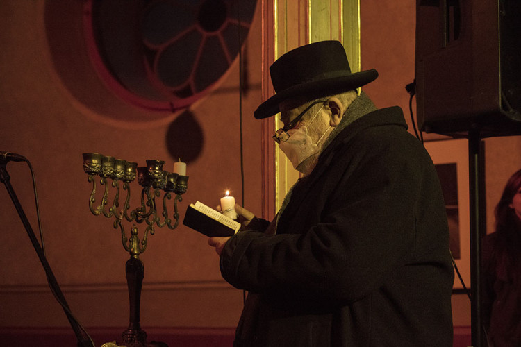 FOTOGALERIE: Osm světel ve Staré synagoze