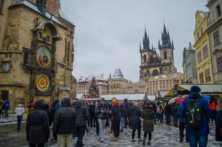 První sníh letošní zimy v Praze