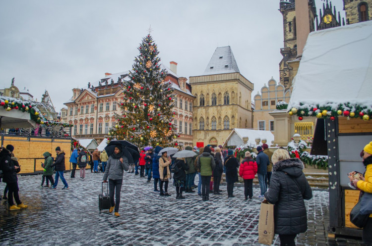 První sníh letošní zimy v Praze